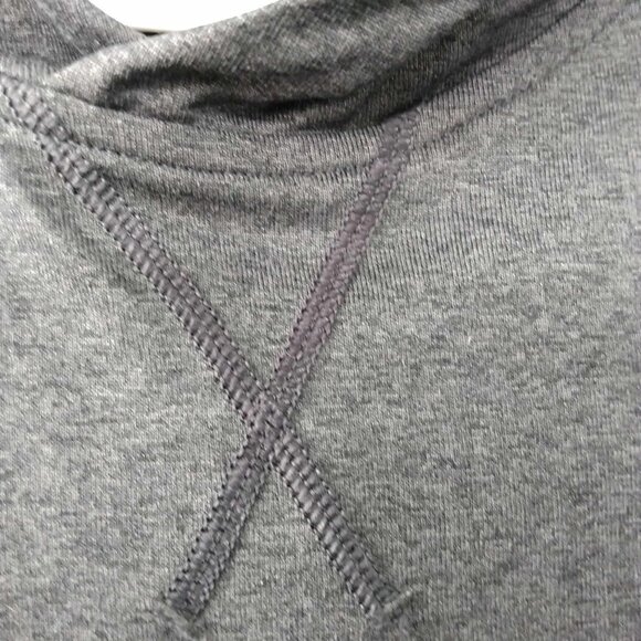 Northface Long Sleeve Shirt with Hood - Picture 9 of 9